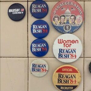Reagan Bush 1984. Bush Cheney political buttons